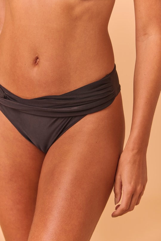 Imagem do produto TOP BRIGITE LISO VER27 e TANGA MARCELIA LISO VER27