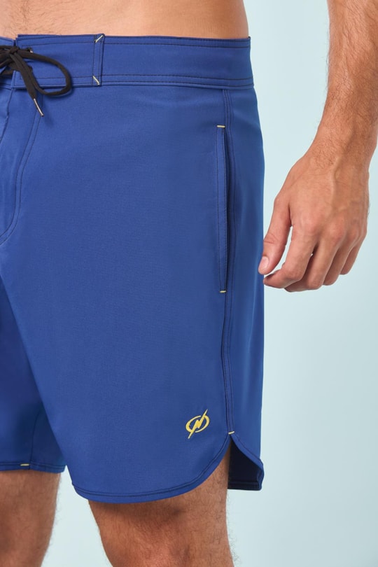 Imagem do produto Bermuda Midi Surf Liso