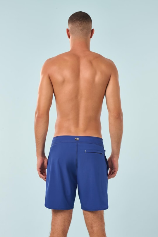 Imagem do produto Bermuda Midi Surf Liso