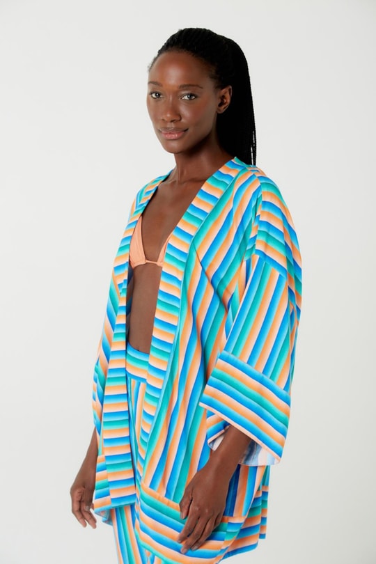 Imagem do produto Blusa Kimono Barra Aplicada Sistere