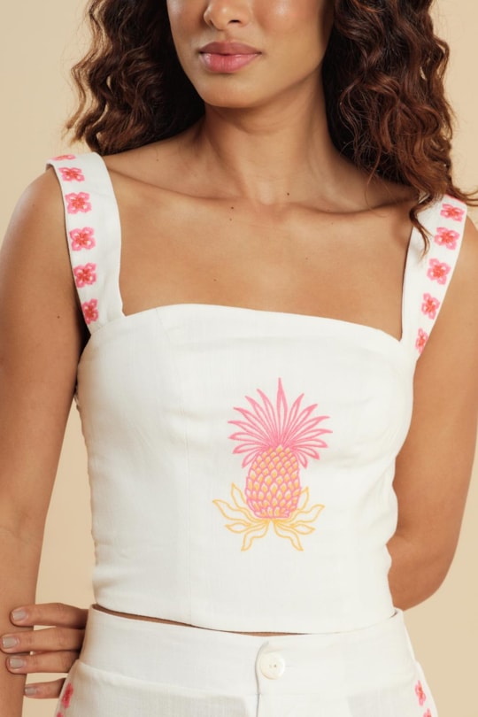 Imagem do produto Blusa Top Reto Bordado Neon