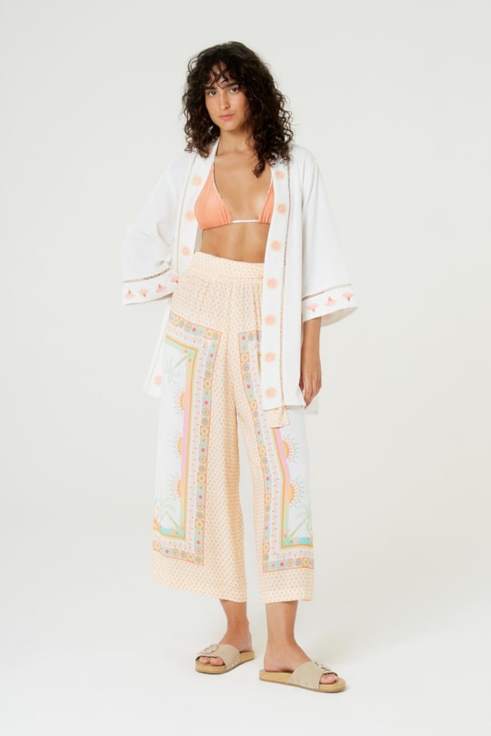 Calca Cropped Basica Saudacao Ao Sol