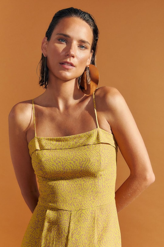 Imagem do produto Macacao Aba Estampa Fingers Amarela