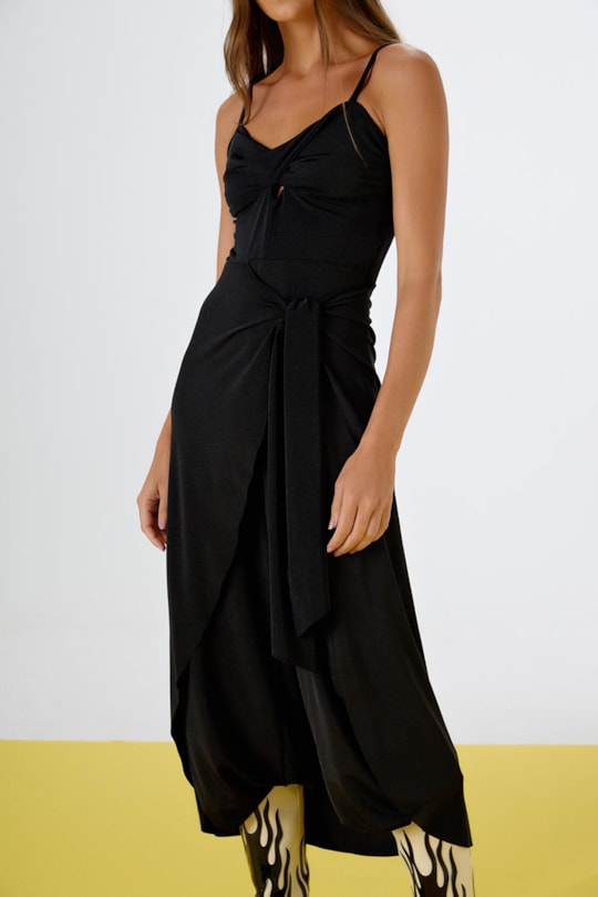 Imagem do produto Macacao Saia Sobreposta