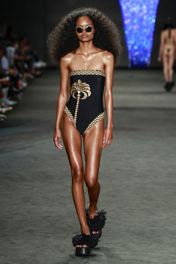 Maio Berge Palmeiral Bordado Desfile