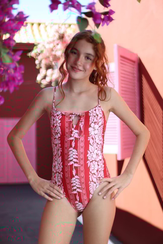 Maio Estela Barrado Paraiso (Teen)