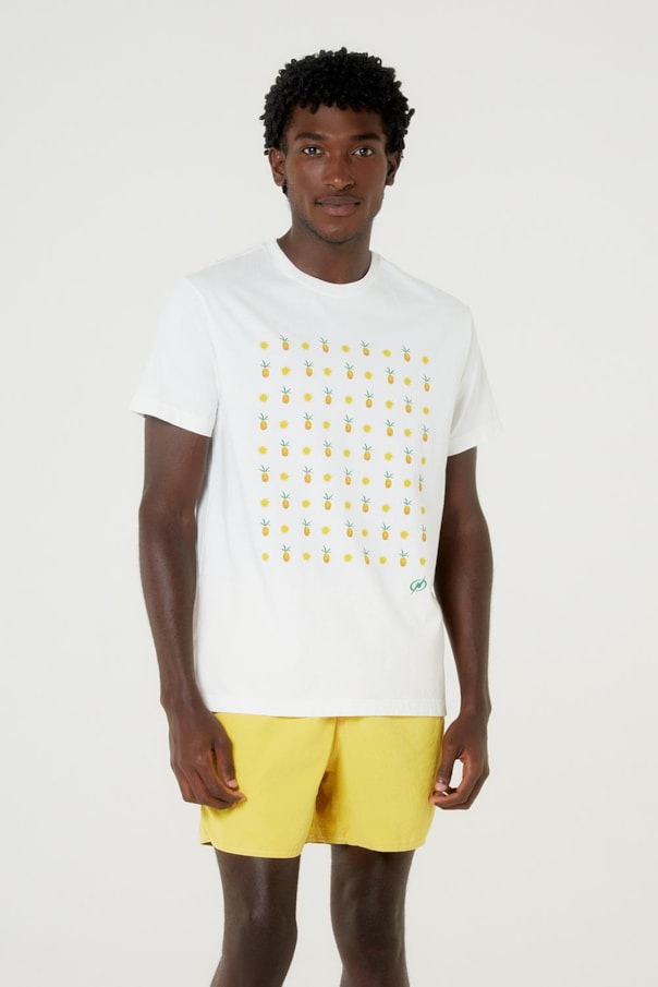 T-Shirt Abacaxi Pattern