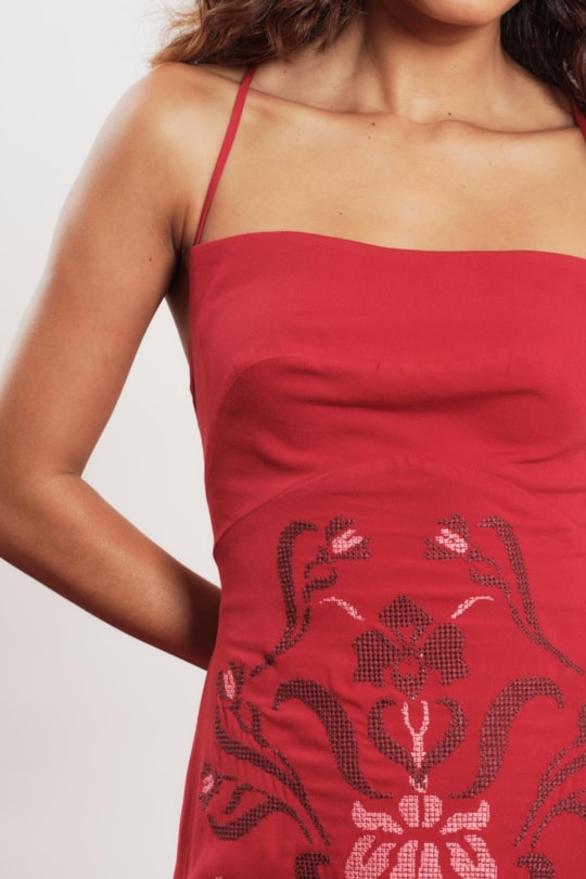 Imagem do produto Vestido Curto Decote Costas Bordado