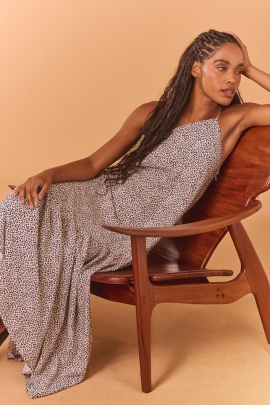 Imagem do produto Vestido Ombro So Castanha Pintada Areia