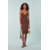 MARROM